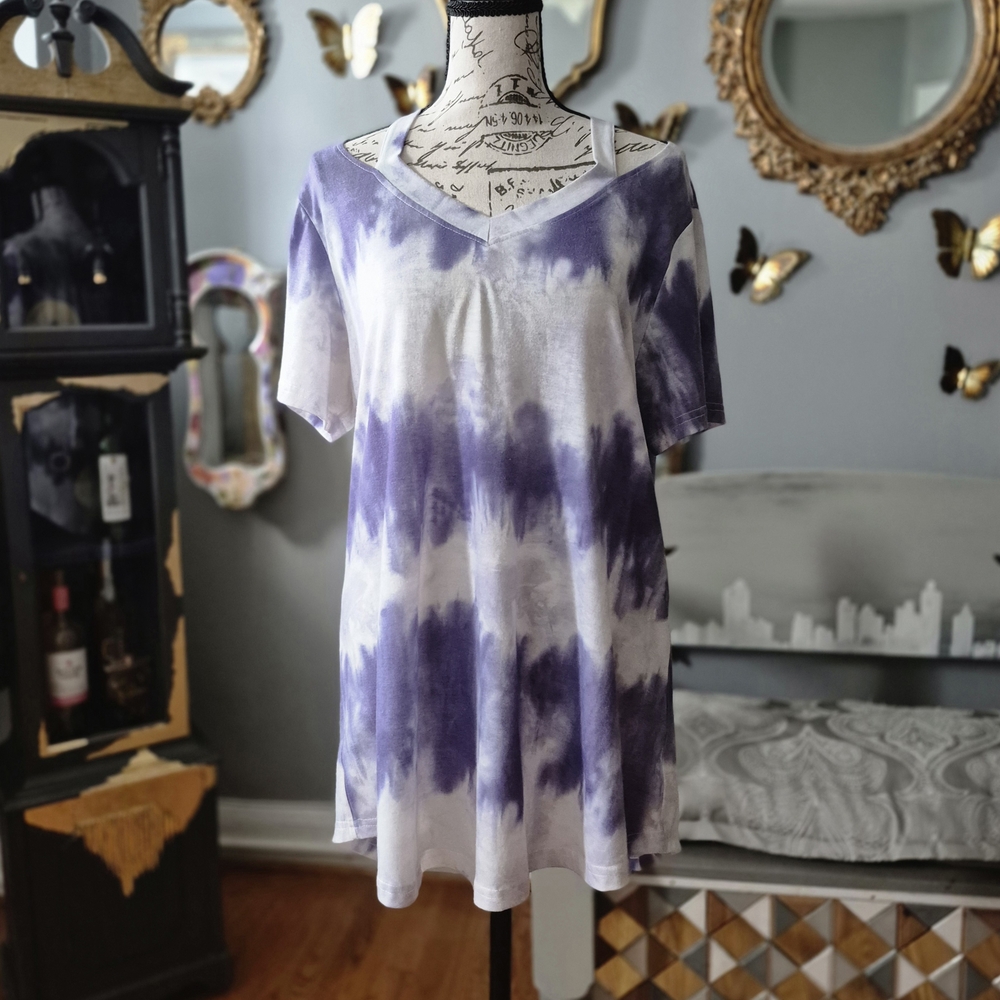 Purple Tie-Dye V-Neck Women's Tee Medium